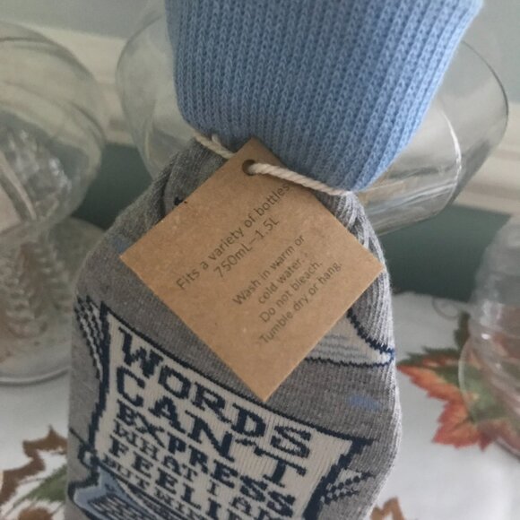 Primitives by Kathy Bottle Sock "Words Can't Express..." NEW with tag - Picture 4 of 5